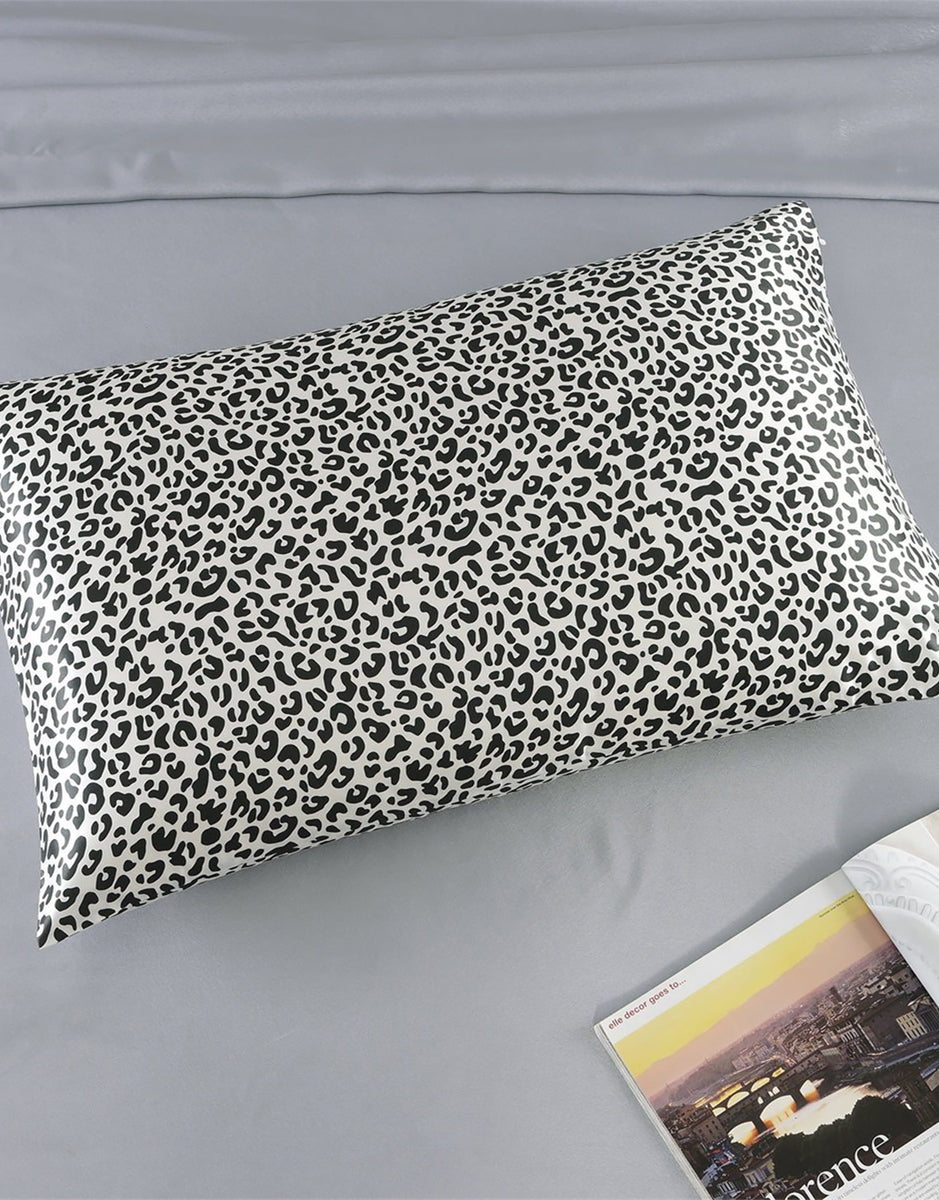 22 Momme Silk Pillowcase Leopard Print ZimaSilk